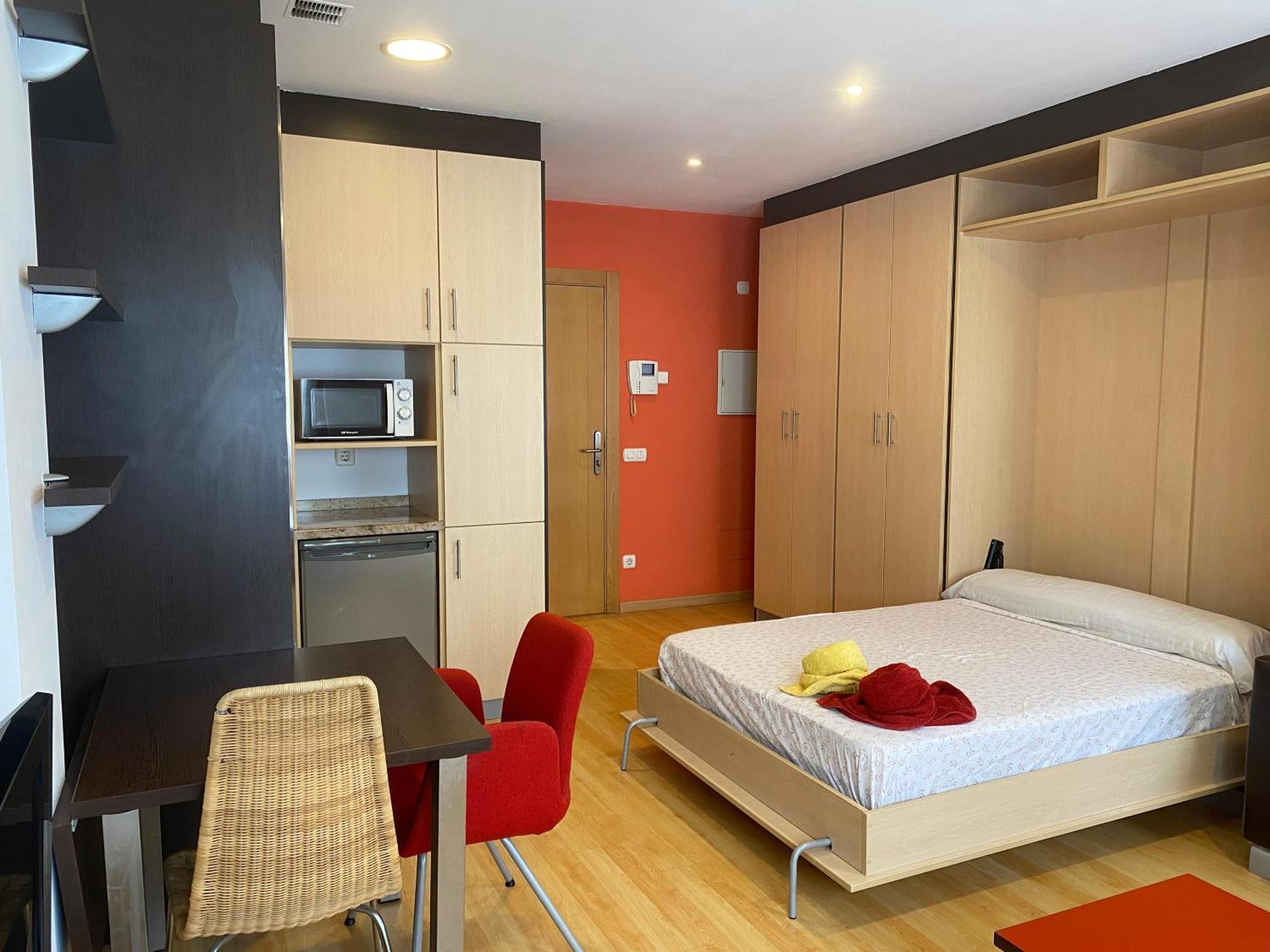 Estudio Centrico B1 Oviedo Luaran gambar